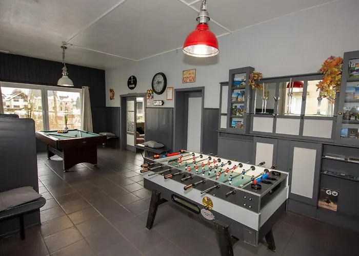 Elegant Mansion Waimes